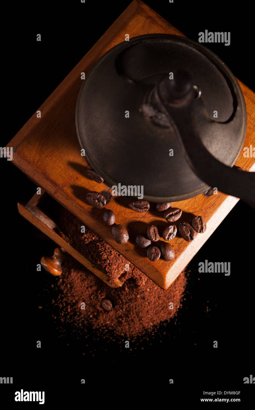 Molinillo de café manual negro de madera