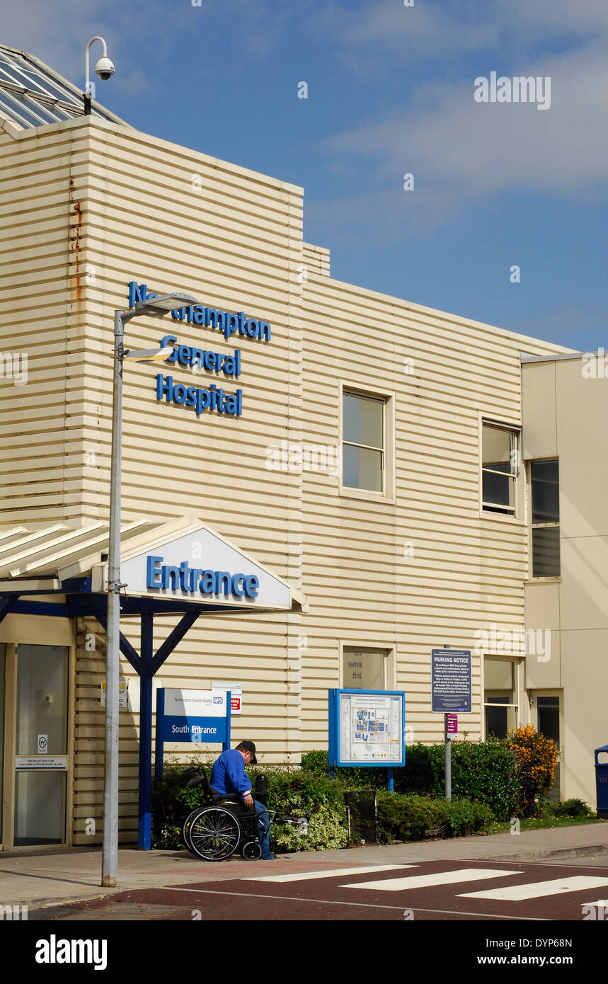 La entrada principal del Hospital General de Northampton Fotografía de