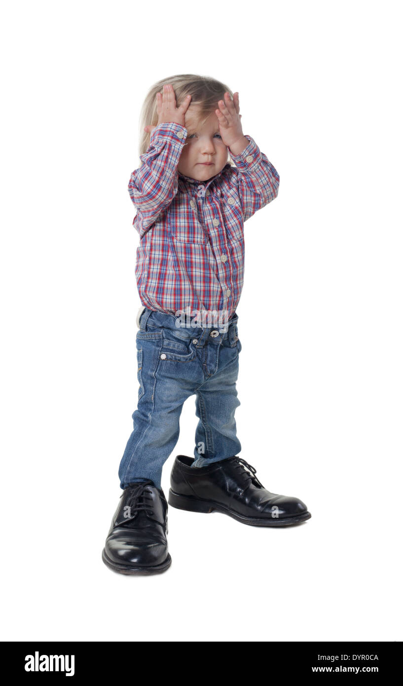 Ni a con zapatos grandes fotograf as e im genes de alta resoluci n