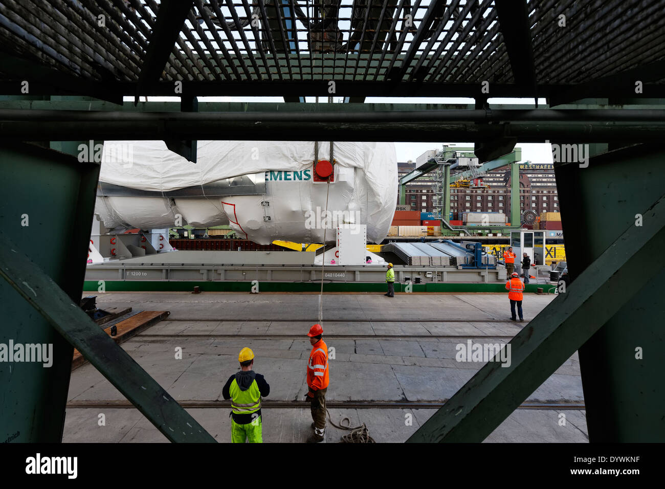 Berlín, Alemania, el manejo de una turbina de gas Siemens en Berlín en la Western Harbour Foto de stock