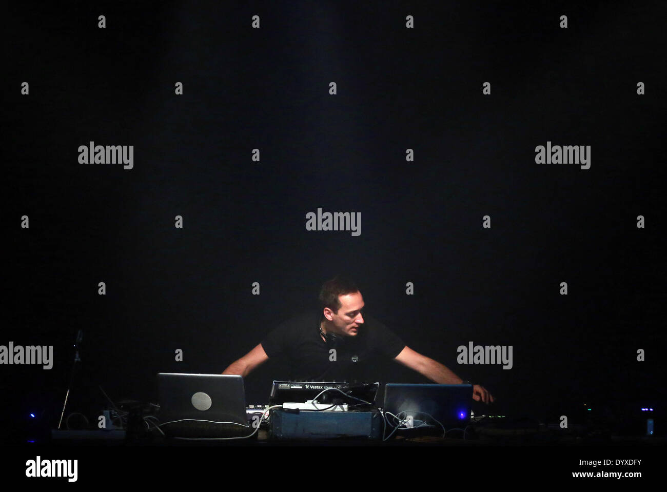 Frankfurt, Alemania. 27 abr, 2014. Paul Van Dyk realiza en Batschkapp en Frankfurt, Alemania, el 26 de abril de 2014. Paul van Dyk es un alemán ganador de un premio Grammy, Frankfurt, Alemania. 27 abr, 2014. Paul Van Dyk realiza en Batschkapp en Frankfurt, Alemania, el 26 de abril de 2014. Paul van Dyk es un alemán ganador de un premio Grammy,