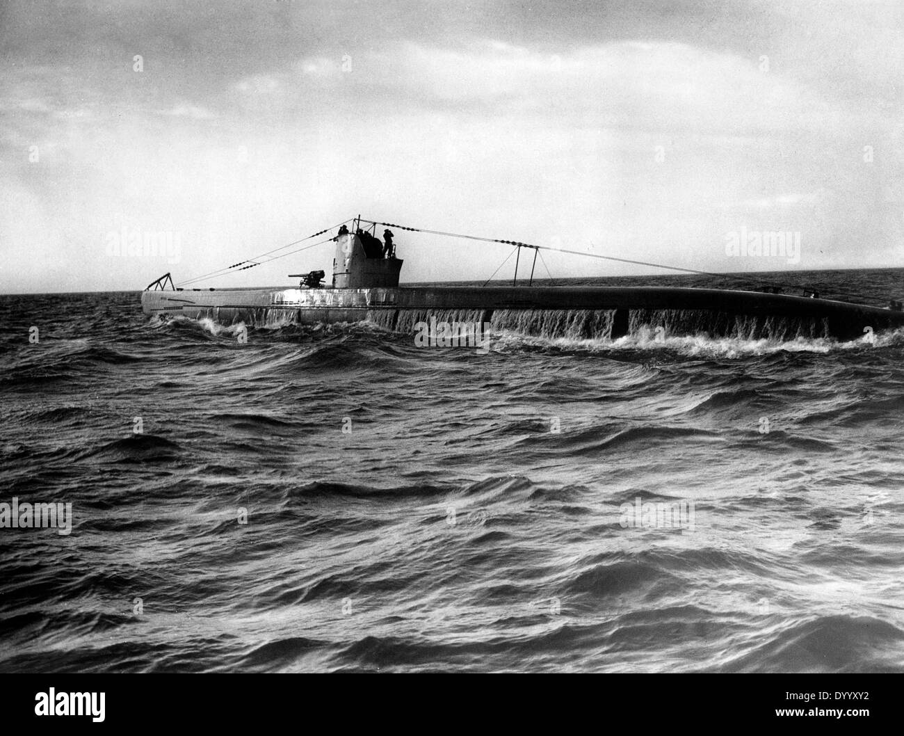 Fotografía Cinematográfica de un submarino alemán en patrulla de guerra en la I Guerra Mundial Foto de stock
