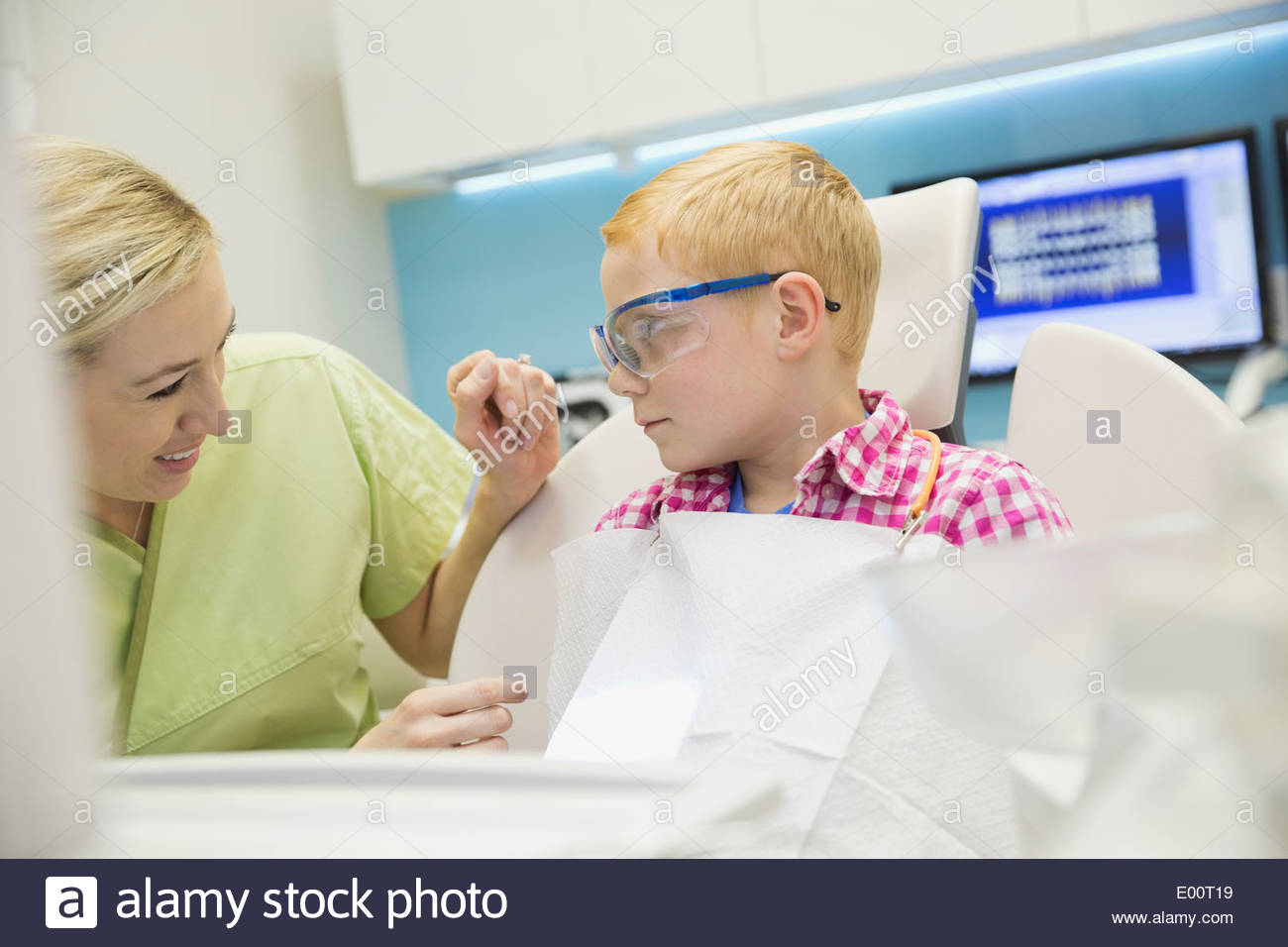 Silla de asistente dental fotografías e imágenes de alta resolución - Alamy