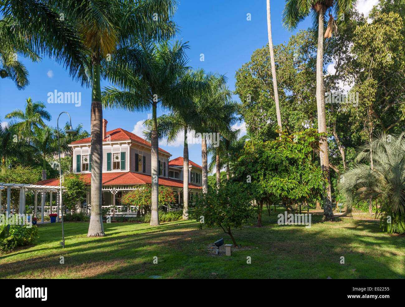 Seminole Lodge y jardines, casa de invierno de Thomas Edison, Edison y Ford Winter Estates, Fort Myers, Florida, EE.UU. Foto de stock