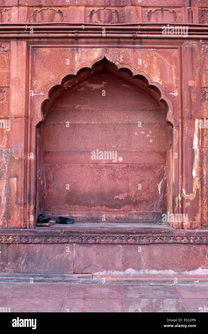 Un detalle de una alcoba en la Jama Masjid (La mezquita del Viernes), Vieja Delhi, India Foto de stock