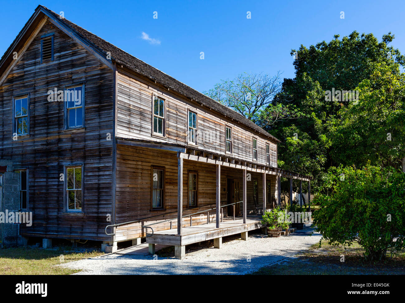 Casa del Fundador, la casa del asentamiento Unidad Koreshan fundador el Dr. Cyrus conectada, Koreshan State Historic Park, Estero, Florida, EE.UU. Foto de stock