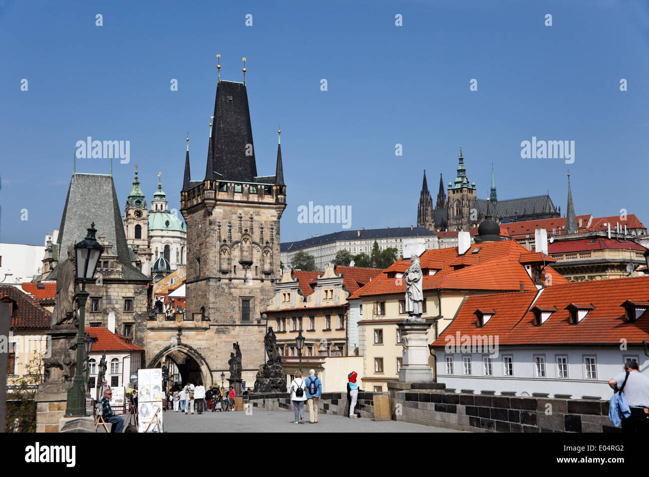 Praga, en el puente de Karl, Prag, Auf der Karlsbruecke Foto de stock