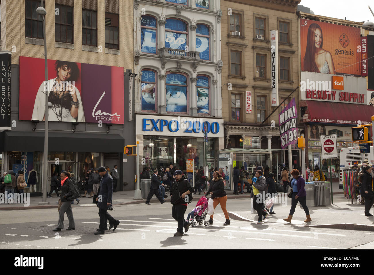 Fulton mall fotografías e imágenes de alta resolución - Alamy