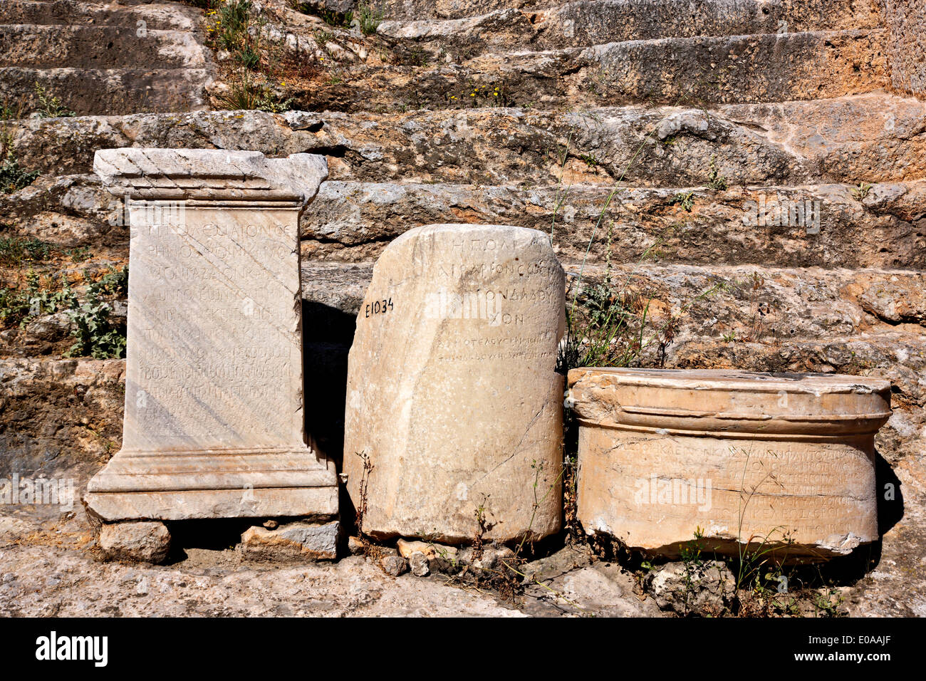 Leyendas del templo escondido fotografías e imágenes de alta resolución