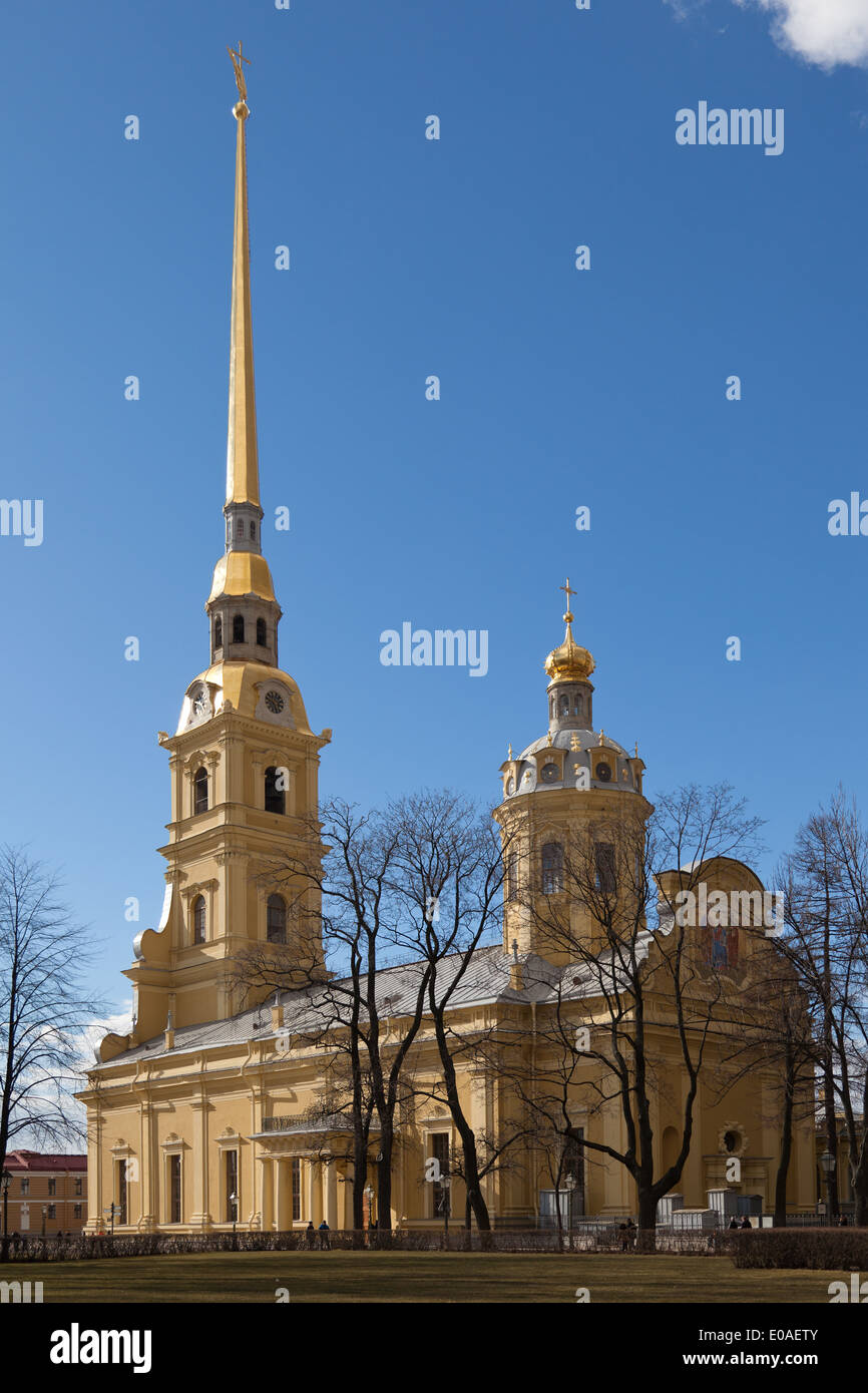 Catedral de los Santos Pedro y Pablo en la Fortaleza de San Pedro y san