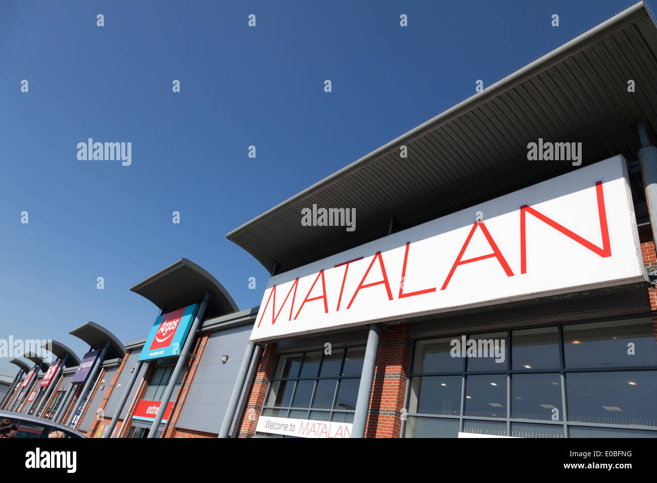 Tienda Matalan a fuera de la ciudad moderna de desarrollo comercial. Foto de stock
