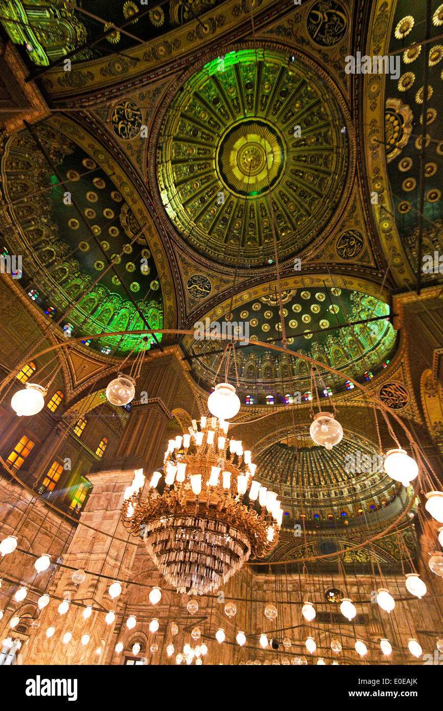 Egipto, El Cairo. Mohammed Ali Moschee. Fotografía de interiores, Ägypten, Kairo. Mohammed Ali Moschee. Innenaufnahme. Foto de stock