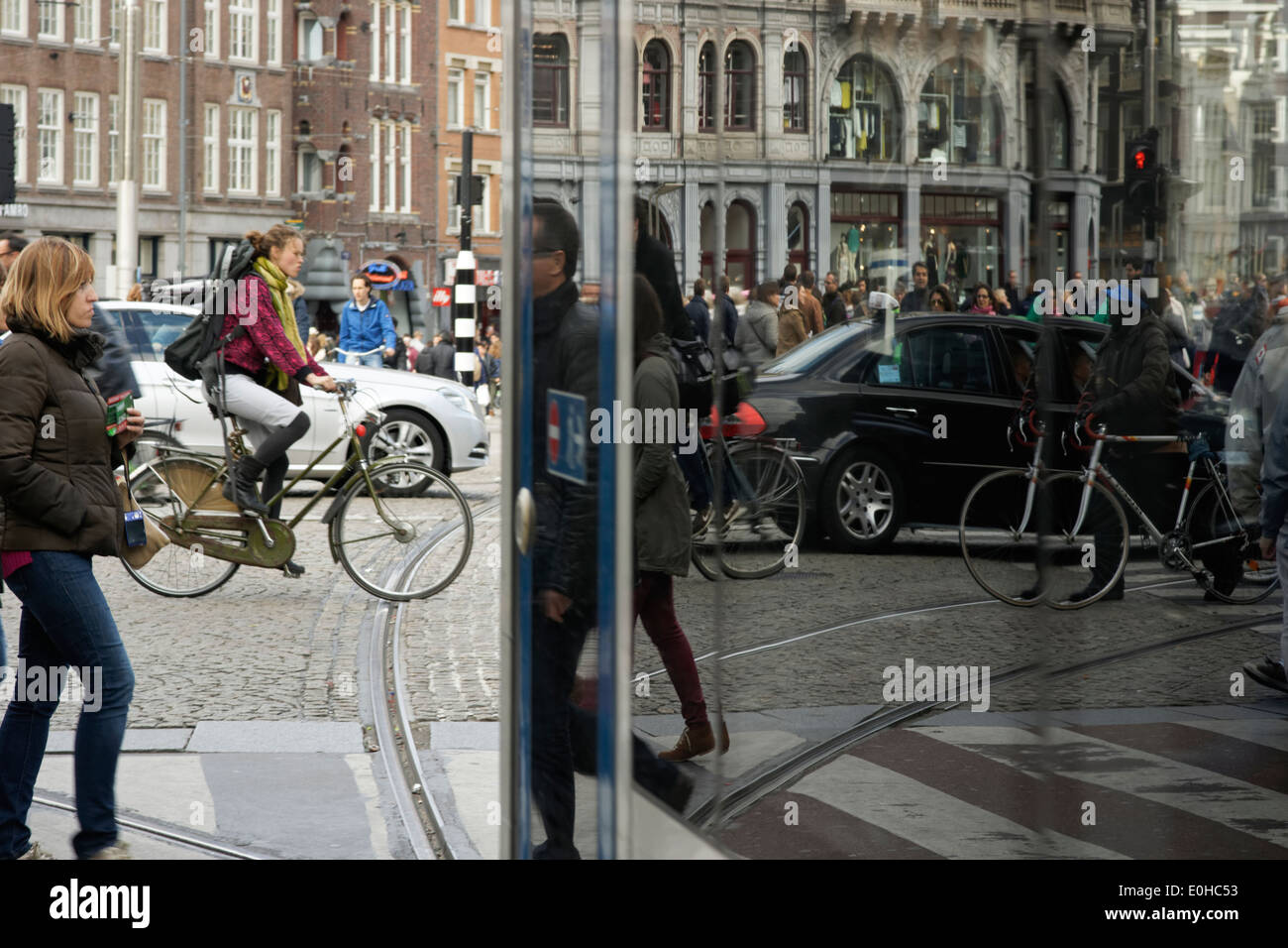 Tranvía en Amsterdam, Holanda Foto de stock