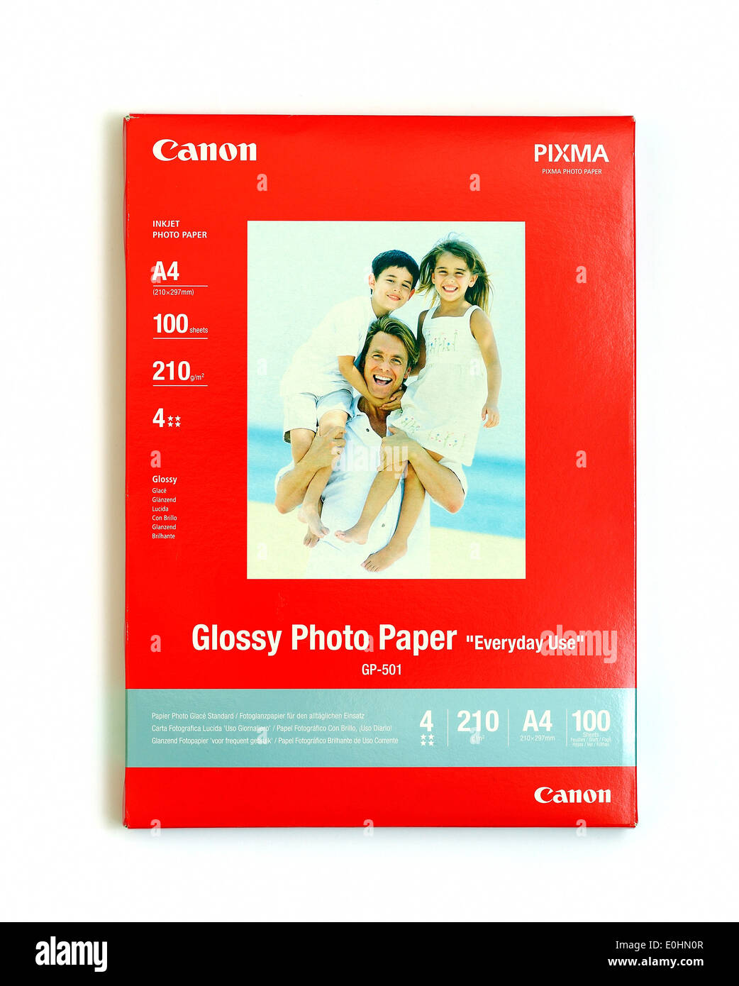 Pack de canon photo imprime en papel de tamaño A4 de 210g de peso Foto de stock