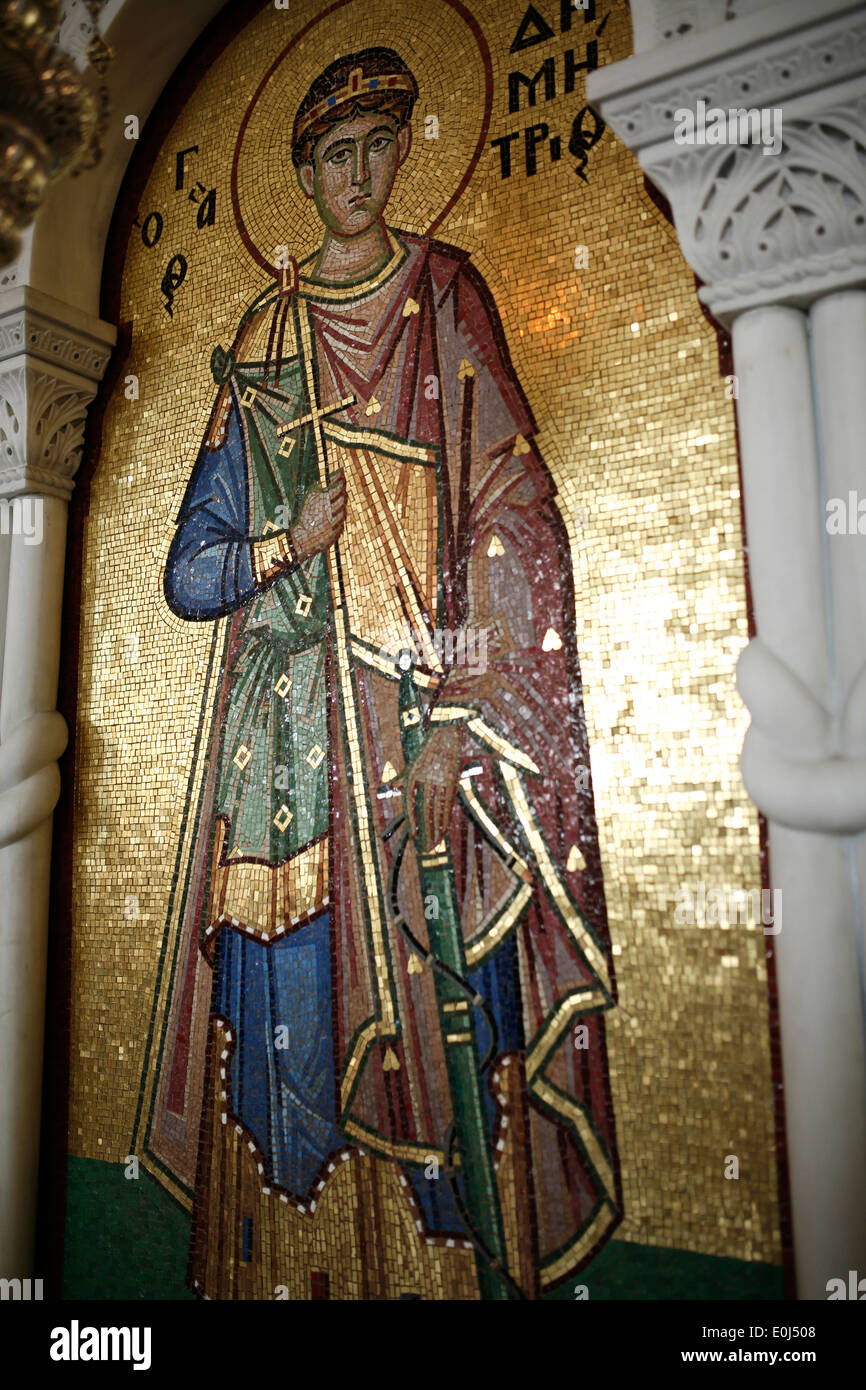 Santo icono de San Demetrio, patrón de Tesalónica, en la iglesia de San