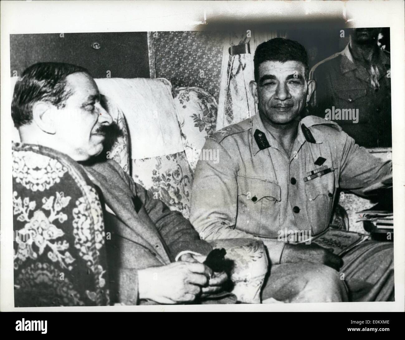 07 de julio de 1952 - las Fuerzas del Ejército Froñan aicate el Cairo, Egipto: El hombre fuerte de Egipto, el general Mohammad Naguib Bay rt, que tomó com Foto de stock