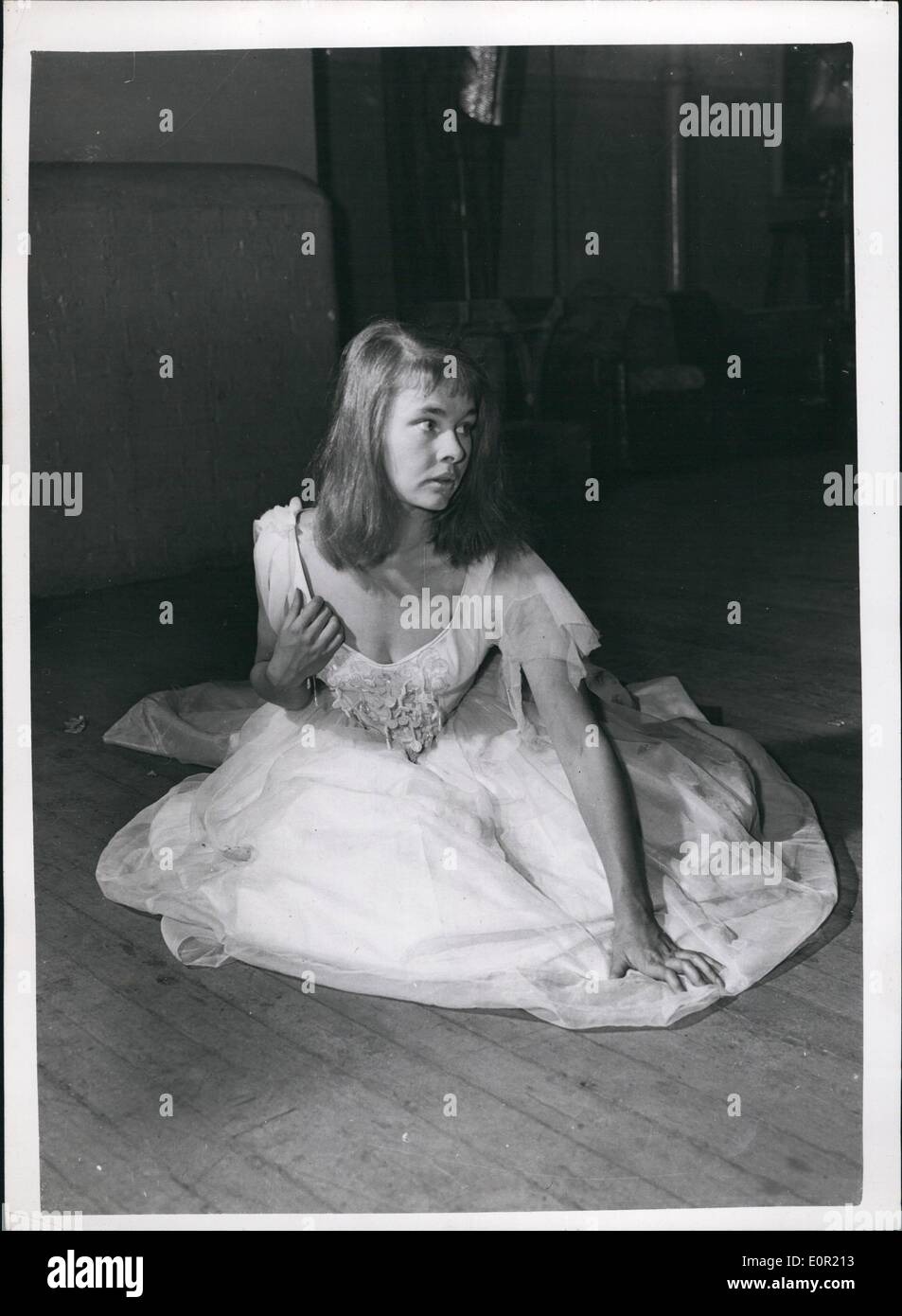 Septiembre 09, 1957 - Judi Dench como Ofelia en el Old Vic Foto de stock