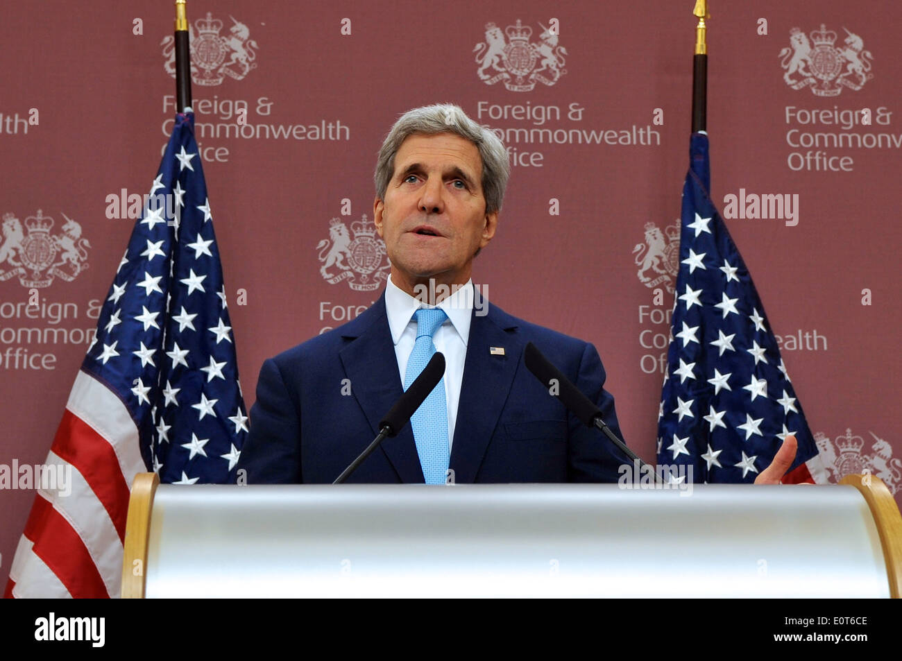 Secretario Kerry celebra una conferencia de prensa después de Londres 11 Reunión sobre Siria en Londres Foto de stock