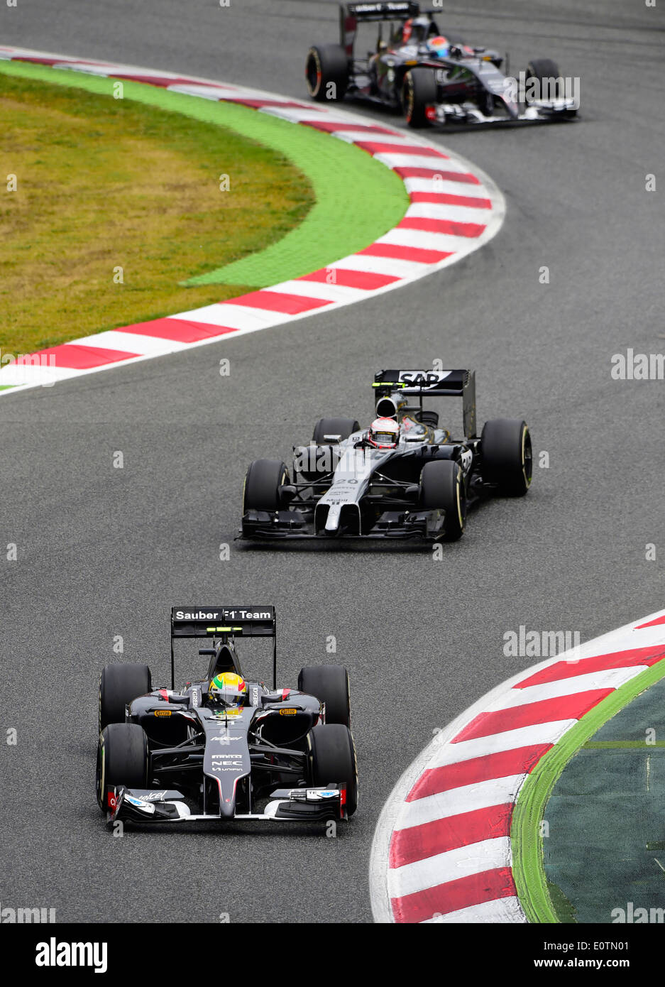 Grand Prix de Fórmula Uno de España 2014 ---- coches de carrera en curva Foto de stock