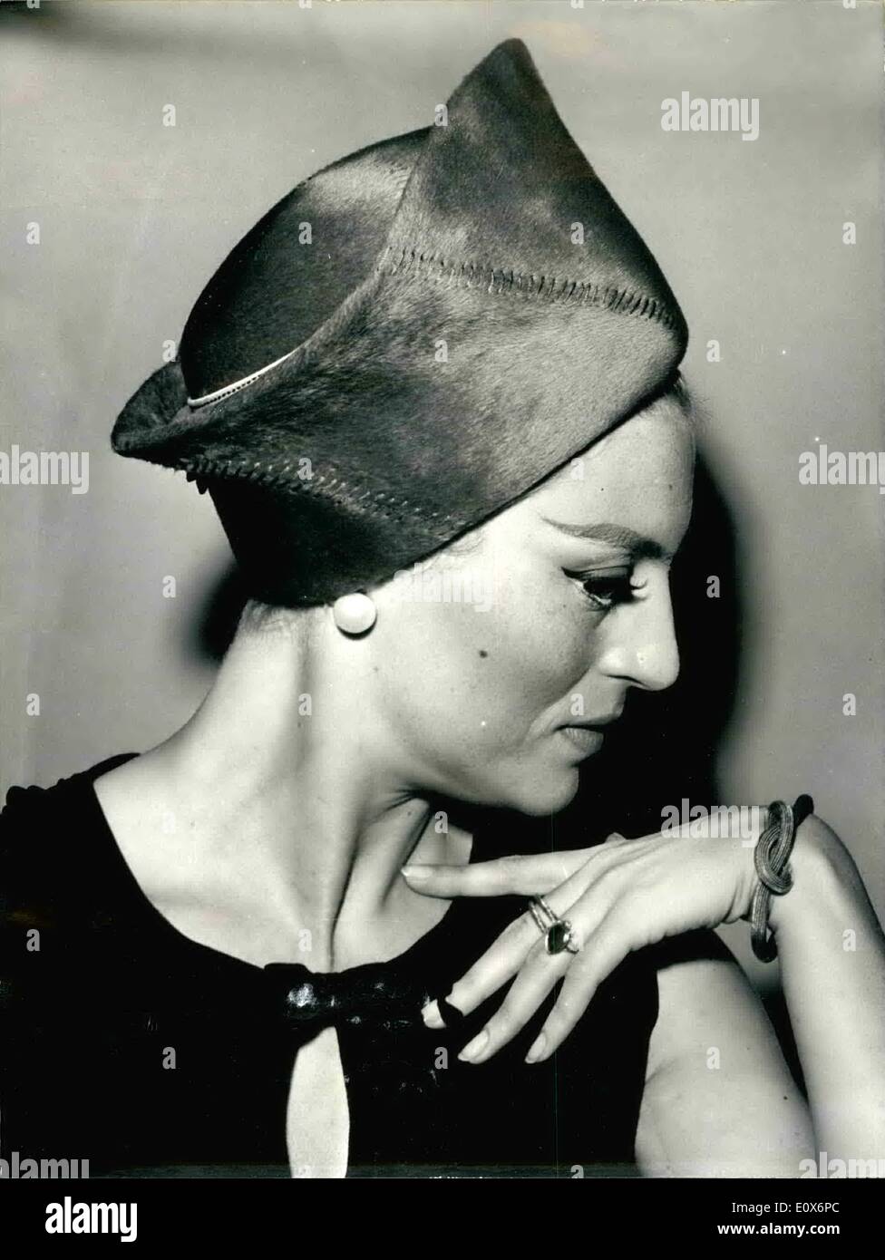Sombrero de cosaco fotografías e imágenes de alta resolución - Alamy