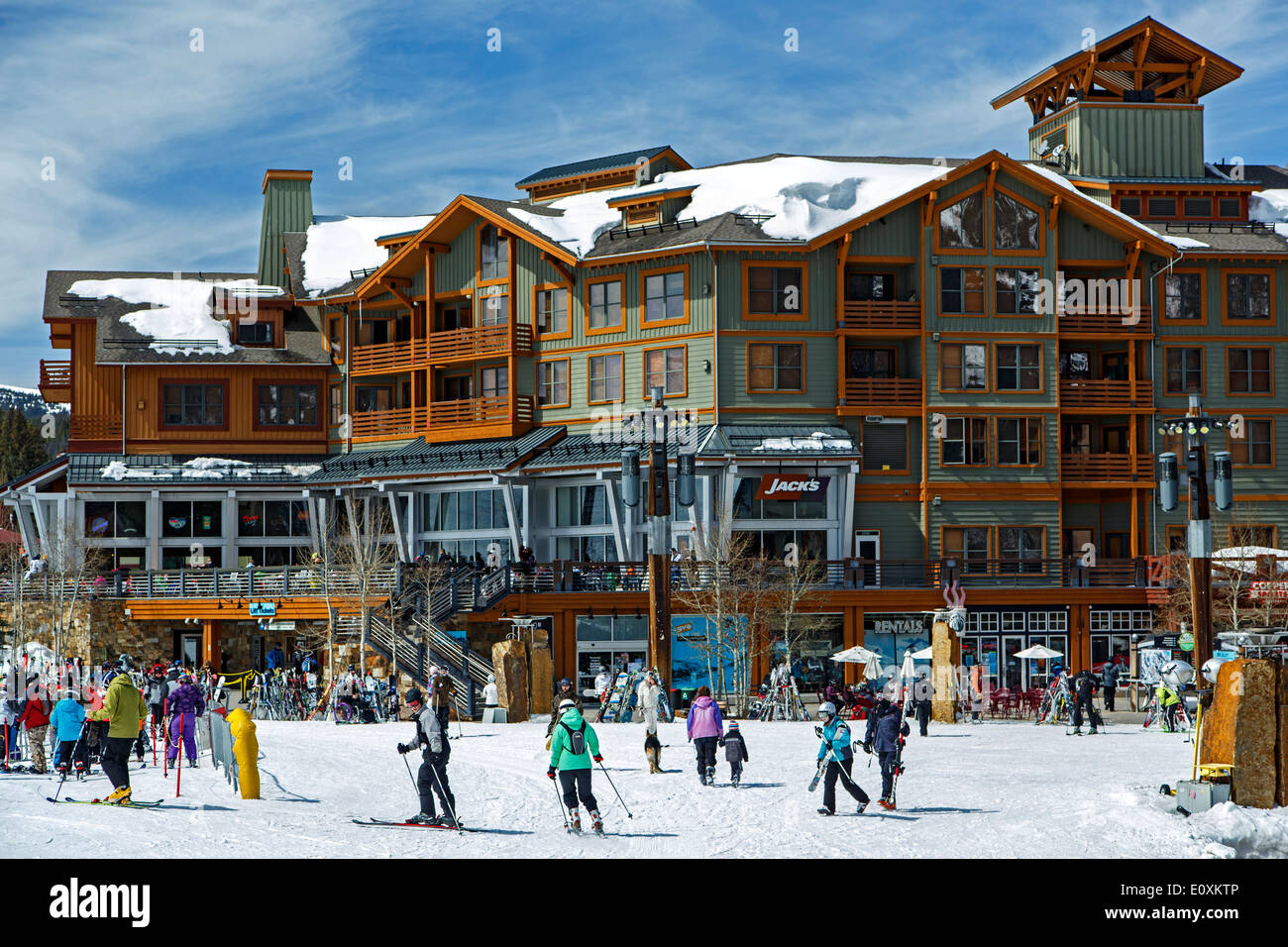 El centro de la localidad, Copper Mountain Ski Resort, Copper Mountain, Colorado, EE.UU. Foto de stock