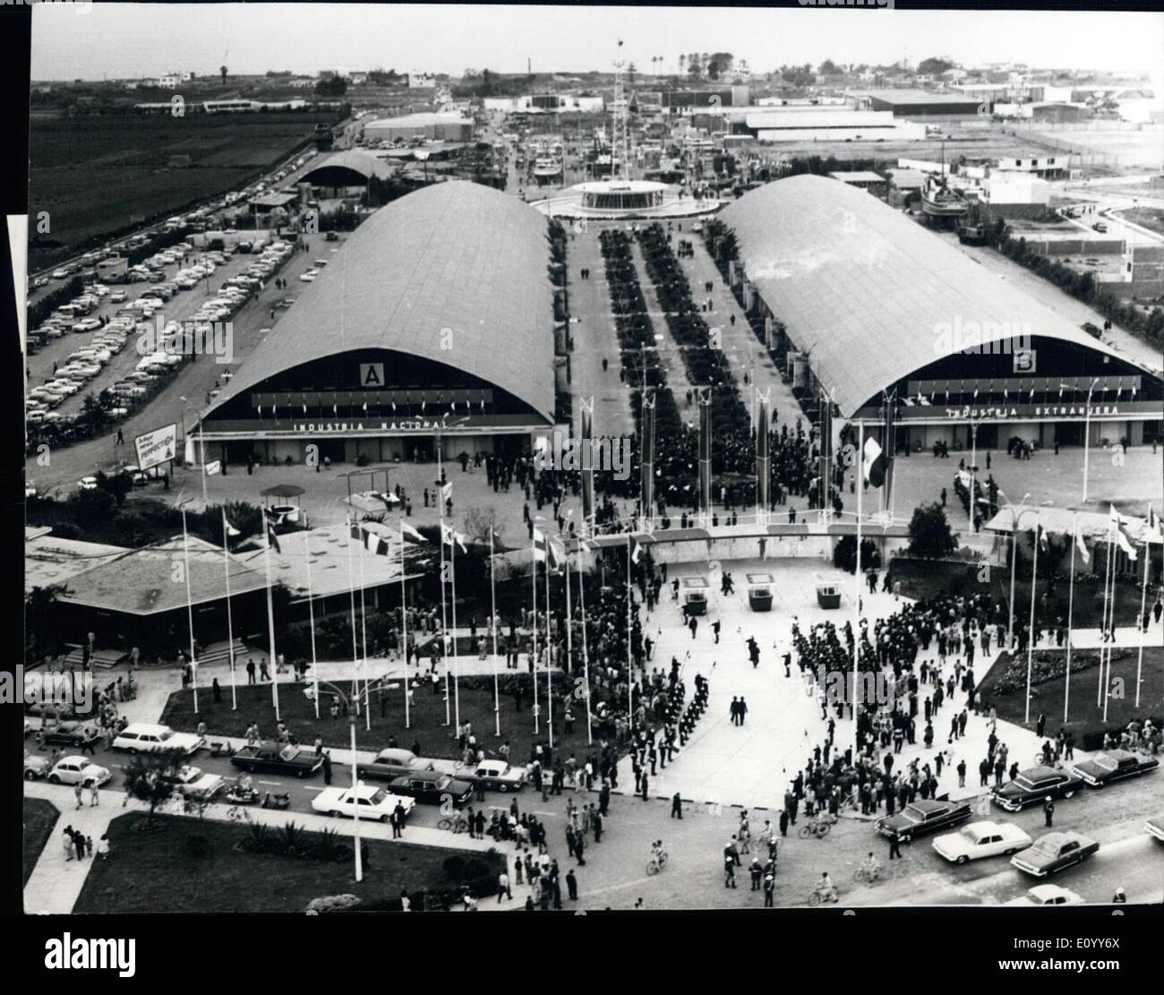 11 Nov, 1971 Vista general de la Feria Internacional del Pacífico que