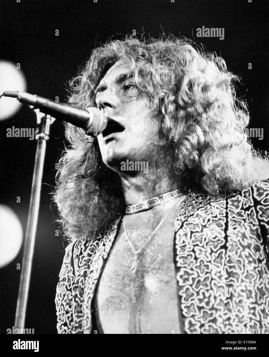 Led Zeppelin cantante Robert Plant en concierto Foto de stock