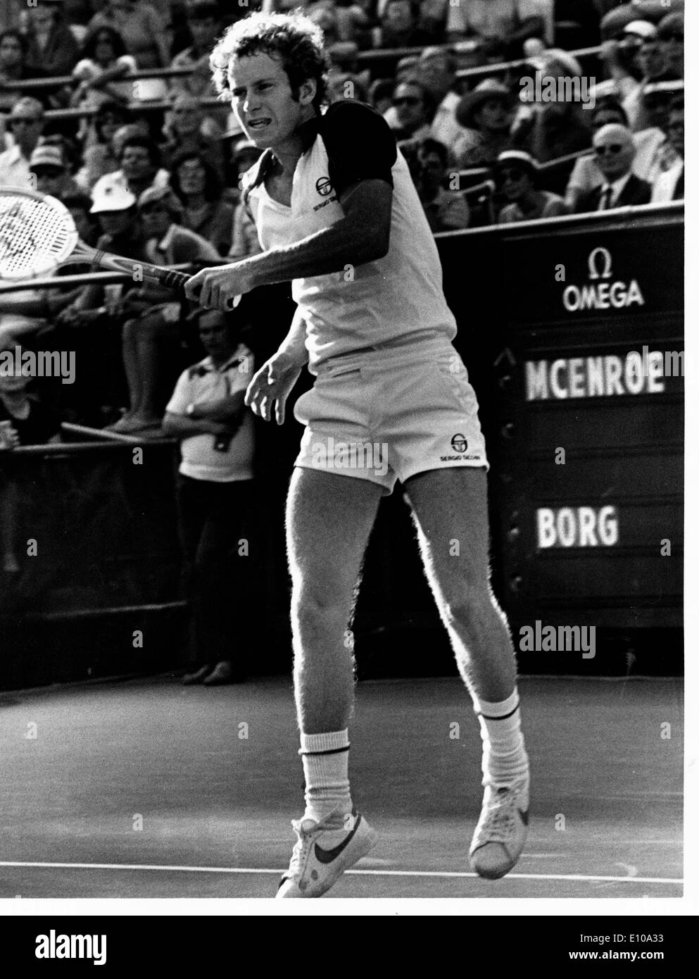 John McEnroe compite en el Abierto de EE.UU. Foto de stock