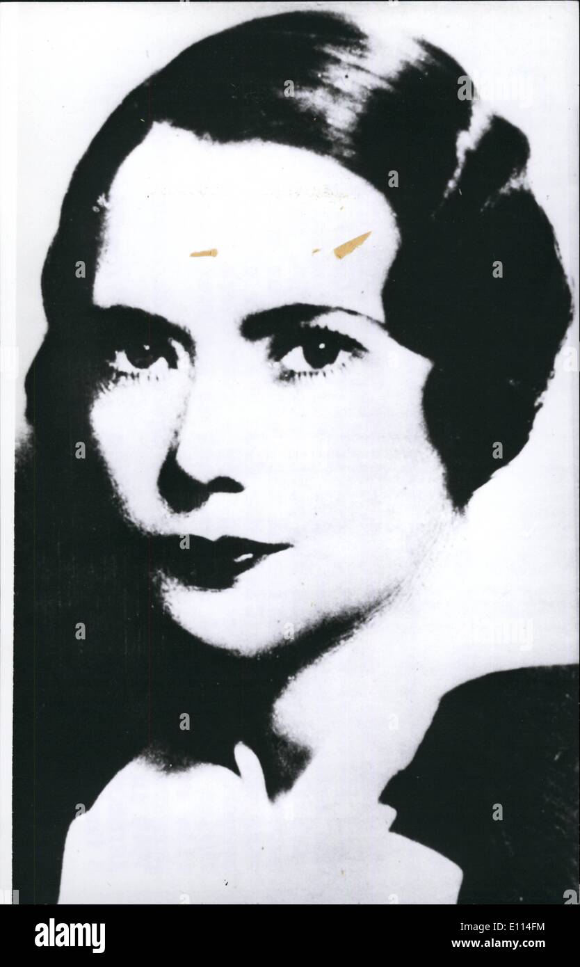 El 11 de noviembre de 1975, 75º aniversario de la escritora Margaret Mitchell; hace 75 años, el 8 de noviembre de 1900, Margaret Mitchell (nuestra imagen) nació en Atlanta, Georgia (USA). El escritor se ha convertido en famoso por su novela ''ido con el viento'' que fue publicated en 1936. Este bestseller de más éxito de los Estados Unidos que cubre la Guerra Civil Americana desde el punto de vista de los sureños, fue proyectado en 1939 con Clark Gable y Vivien Leigh - y se convirtió, al igual que el libro, un éxito en todo el mundo. Margaret Mitchell murió a la edad de 48 años el 16 de agosto de 1949 en su ciudad natal. Foto de stock