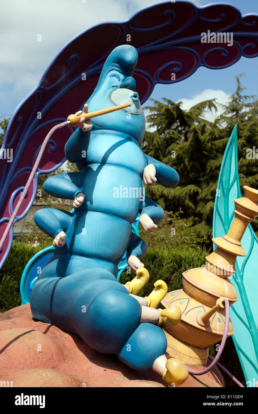 Modelo de la HookahSmoking Caterpillar de Alice's Adventures in