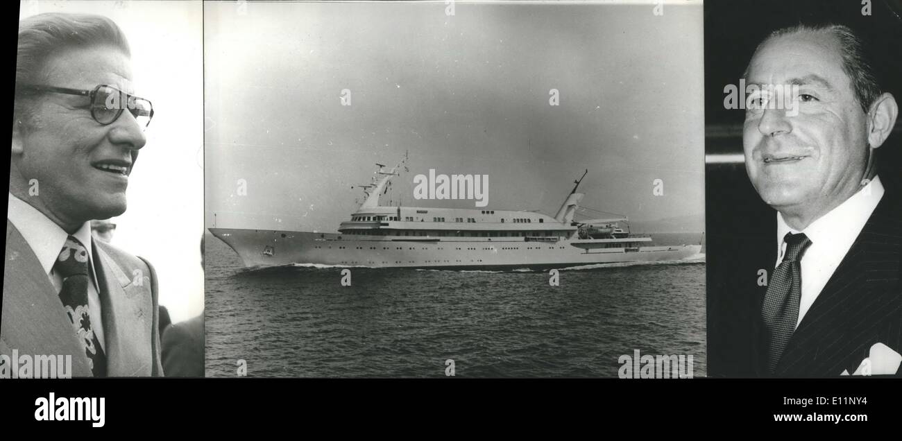 Mayo 05, 1979 - Venta de barcos ''Atlantis'': el bajo pabellón de Liberia lujoso yate del rallador de armador griego Sr. Niarbos fue vendida a otro gran armador Sr. Latsis, al precio de 2.000.000. El yate fue formada por la famosa firma suiza en Ayerform, construidos en astilleros Skaramag (situado 10 millas lejos de Atenas), en 1973, y es considerado como el lujoso yate de Onassis ''Christine'', que pertenece a la marina griega ahora. Es el costo de construcción fue de 10.000.000 $ la tripulación es de 51 personas, dispone de 22 cabinas y ha flatform para helicópteros que aterrizaban como bien Foto de stock