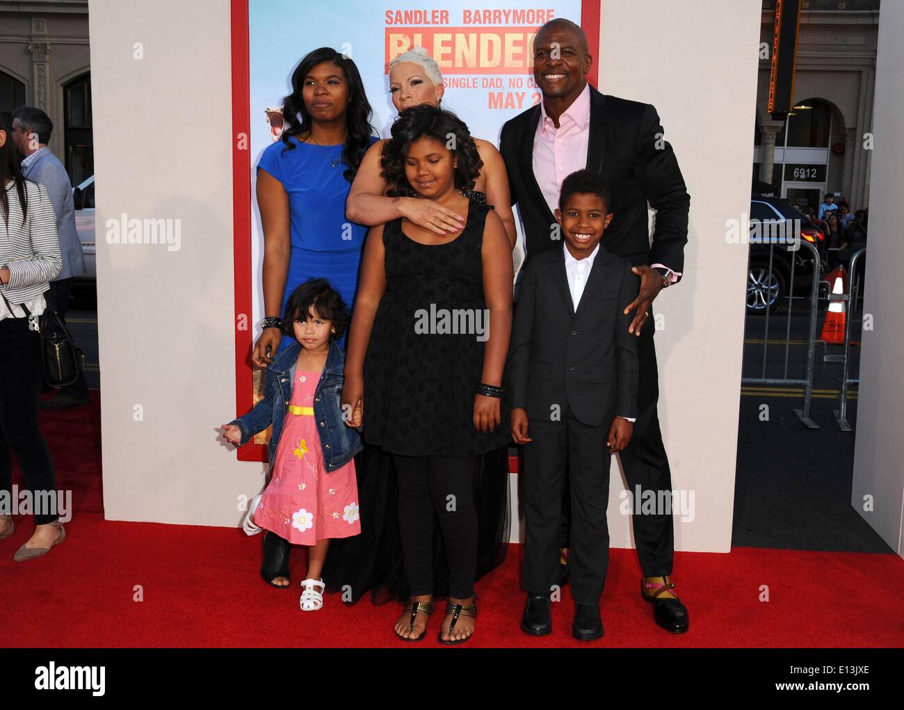 Terry crews and family fotografías e imágenes de alta resolución - Alamy