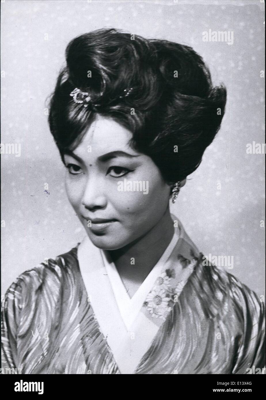 Peinados japoneses fotografías e imágenes de alta resolución - Alamy