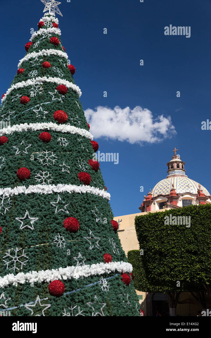 Christmas tree mexico fotografías e imágenes de alta resolución - Alamy