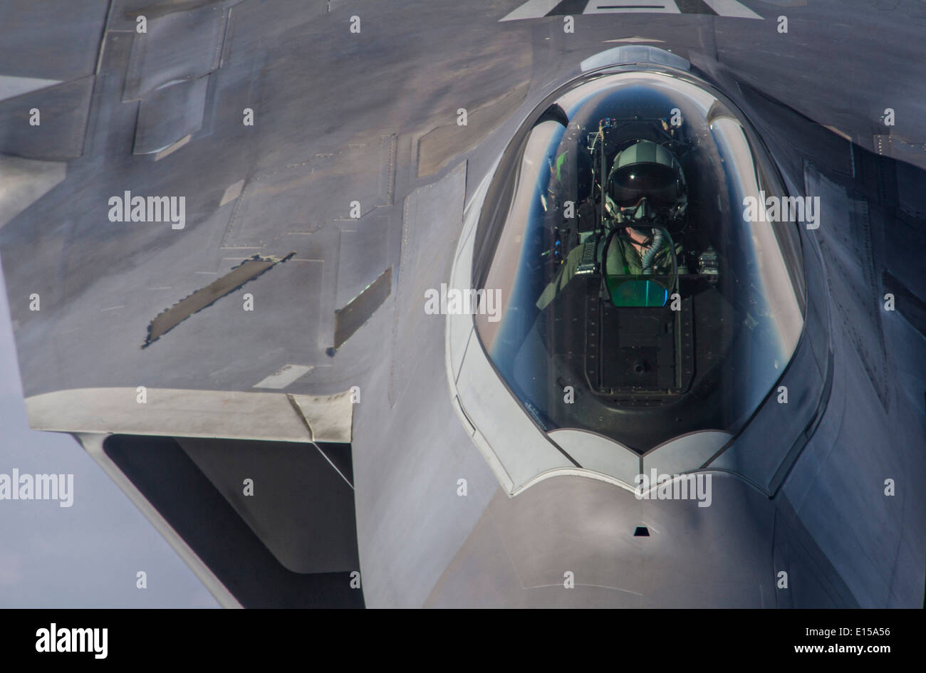 F22 raptor cockpit fotografías e imágenes de alta resolución - Alamy