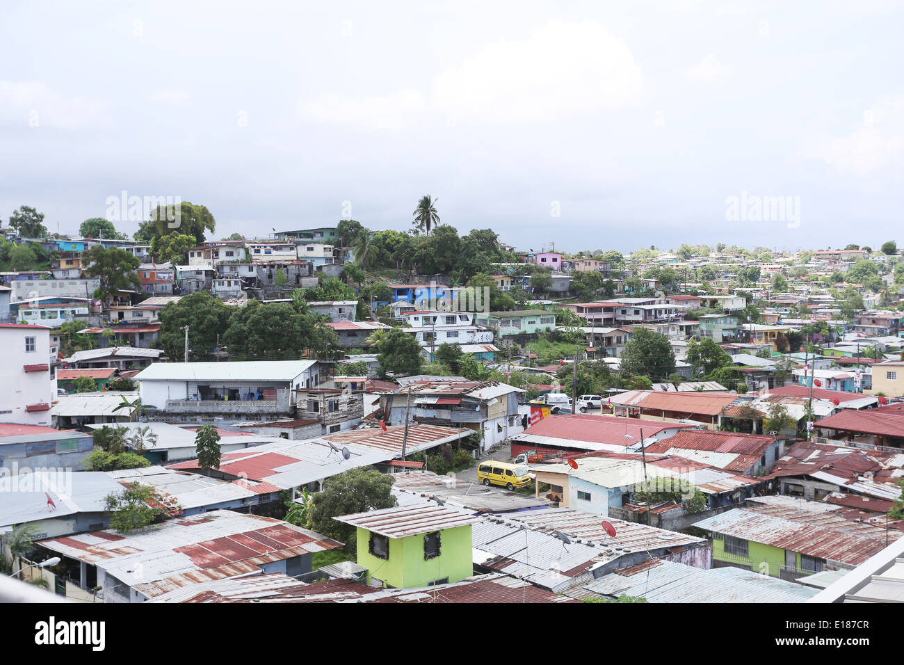 Vista aérea de las chabolas en Ciudad de Panamá, Panamá Foto de stock