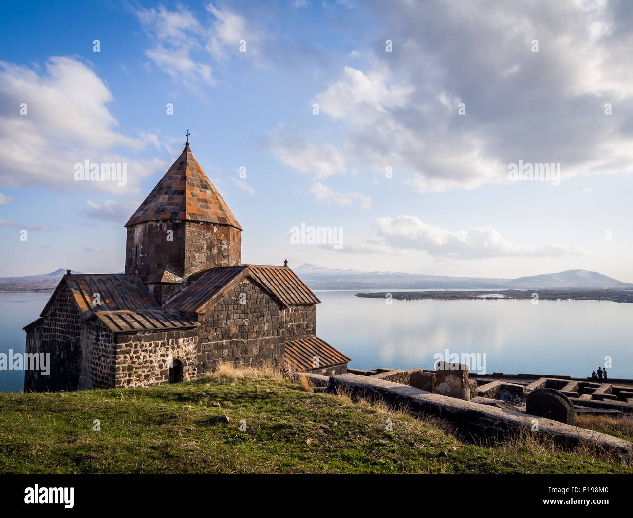 Sevanavank complejo monástico en Armenia. Foto de stock