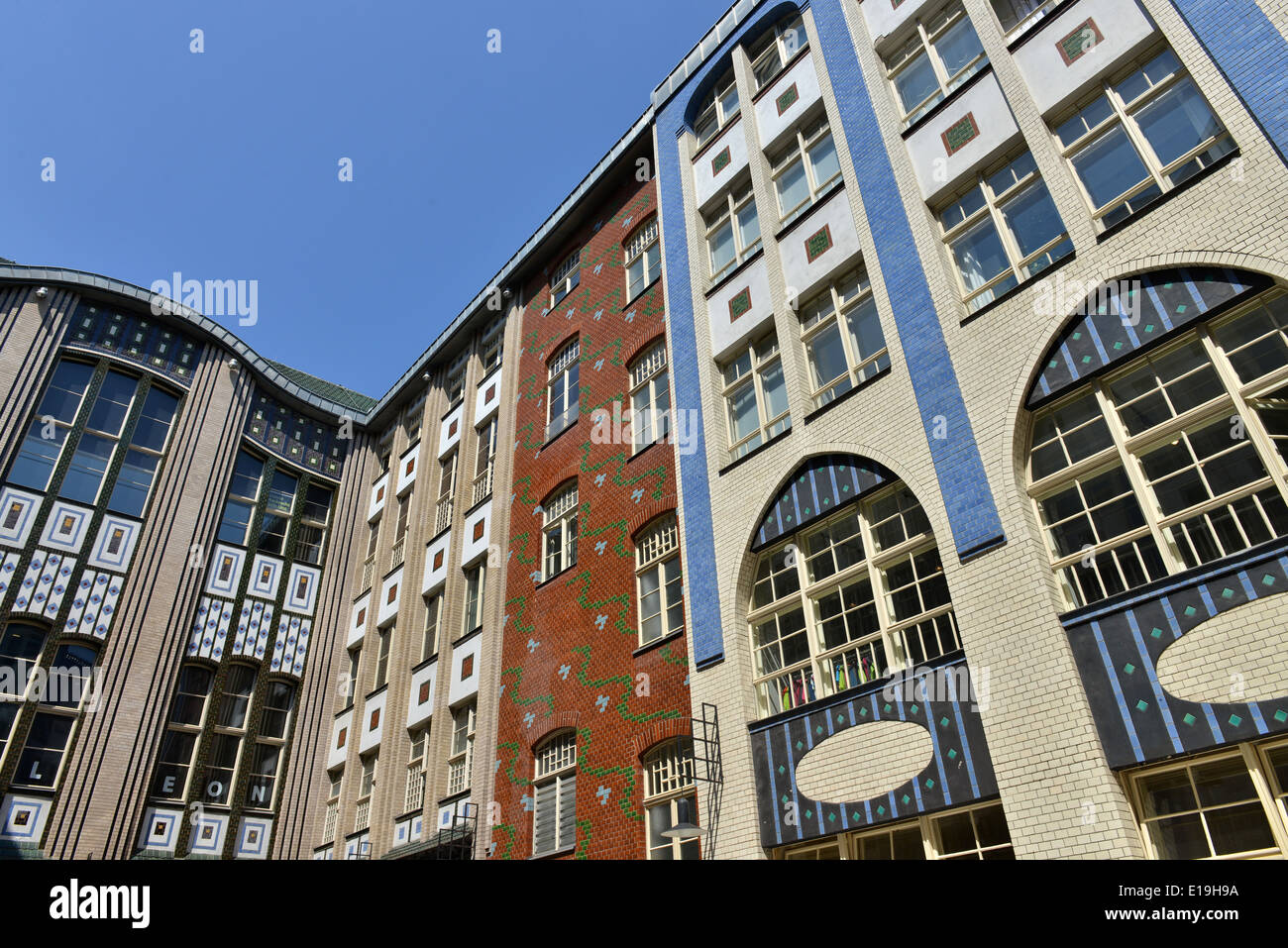 Hackesche Hoefe, Rosenthaler Strasse, Mitte, Berlin, Deutschland / Höfe Foto de stock