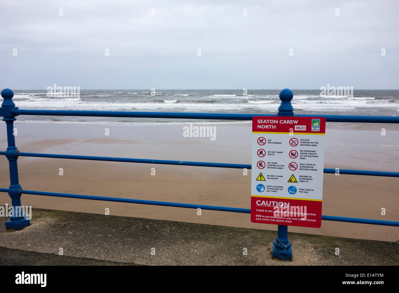 Seaton Carew, Reino Unido. 29 de mayo de 2014. Playa de Canoa donde el defraudador John Darwin a remo hacia el mar y fingido su propia muerte en 2002, de manera que era entonces su esposa podía aportar una considerable demanda de seguro. John Darwin ha reembolsado sólo £121 a £679,000 para el producto del delito. La Corona ha aplicado por él a pagar más, como una pensión ha madurado. Una audiencia para decidir sobre el asunto se celebrará el 29 de mayo en Teesside Crown Court. Tanto él como su ex esposa sirve alrededor de la mitad de una condena de seis años después de la condena en 2008. Crédito: ALANDAWSONPHOTOGRAPHY/Alamy Live News Foto de stock