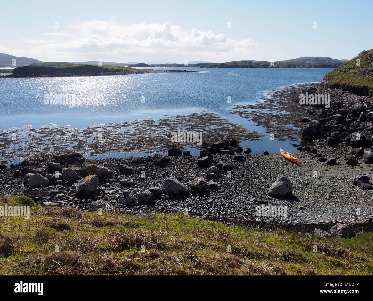 Kayak de mar en Thernatraigh, Hébridas Exteriores, Escocia Foto de stock