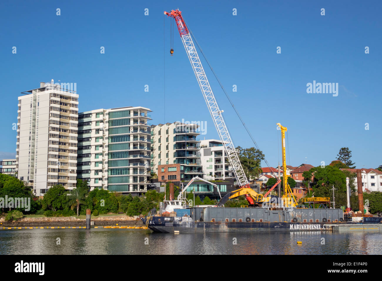 Brisbane Australia,Brisbane River,New Farm,apartamento residencial apartamentos edificio edificios vivienda,frente al mar,dragado,nuevo,bajo,const Foto de stock