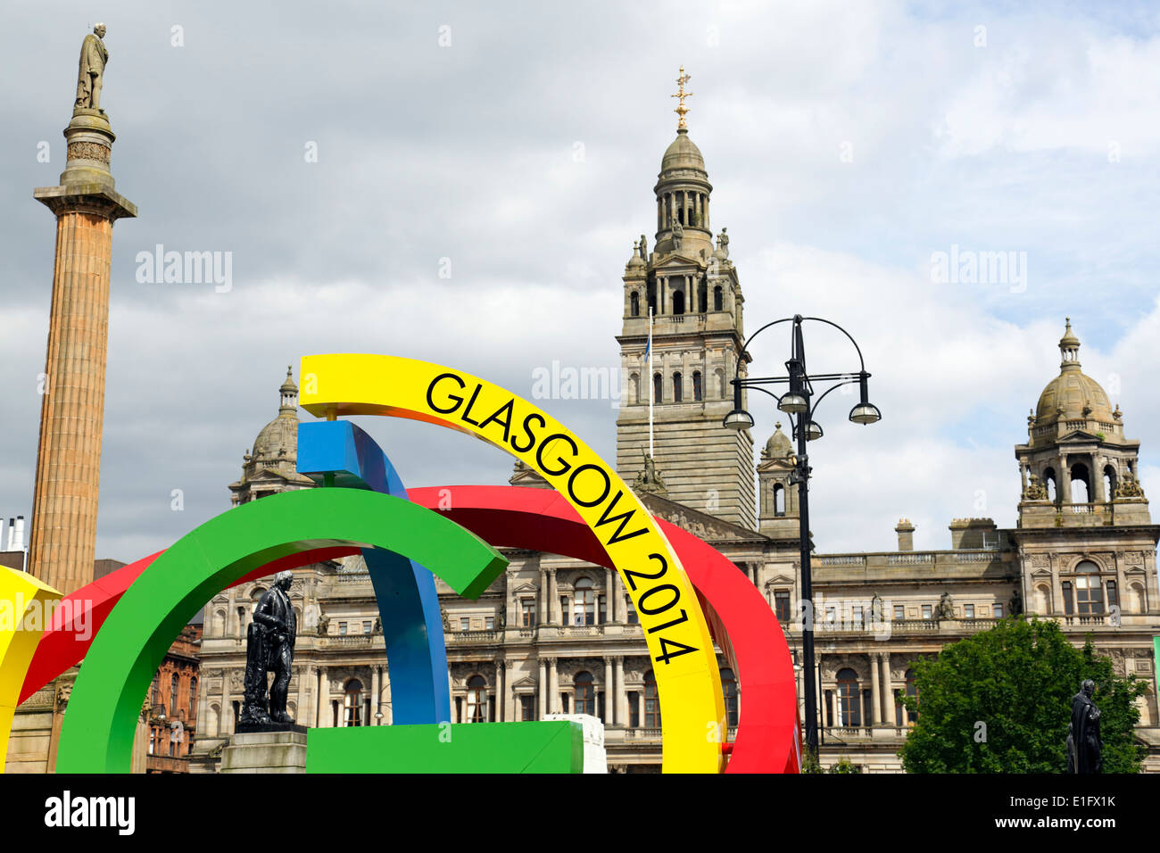 Detalle del logotipo de Glasgow 2014 Commonwealth Games The Big G on George Square en el centro de la ciudad de Glasgow, Escocia, Reino Unido Foto de stock