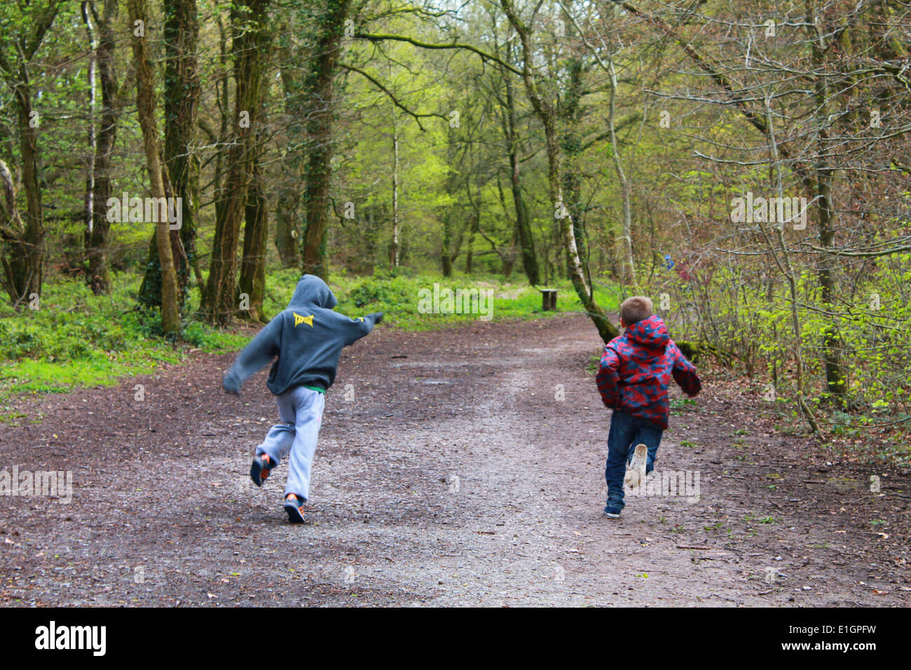 Corriendo Asustado Fotos e Imágenes de stock Alamy