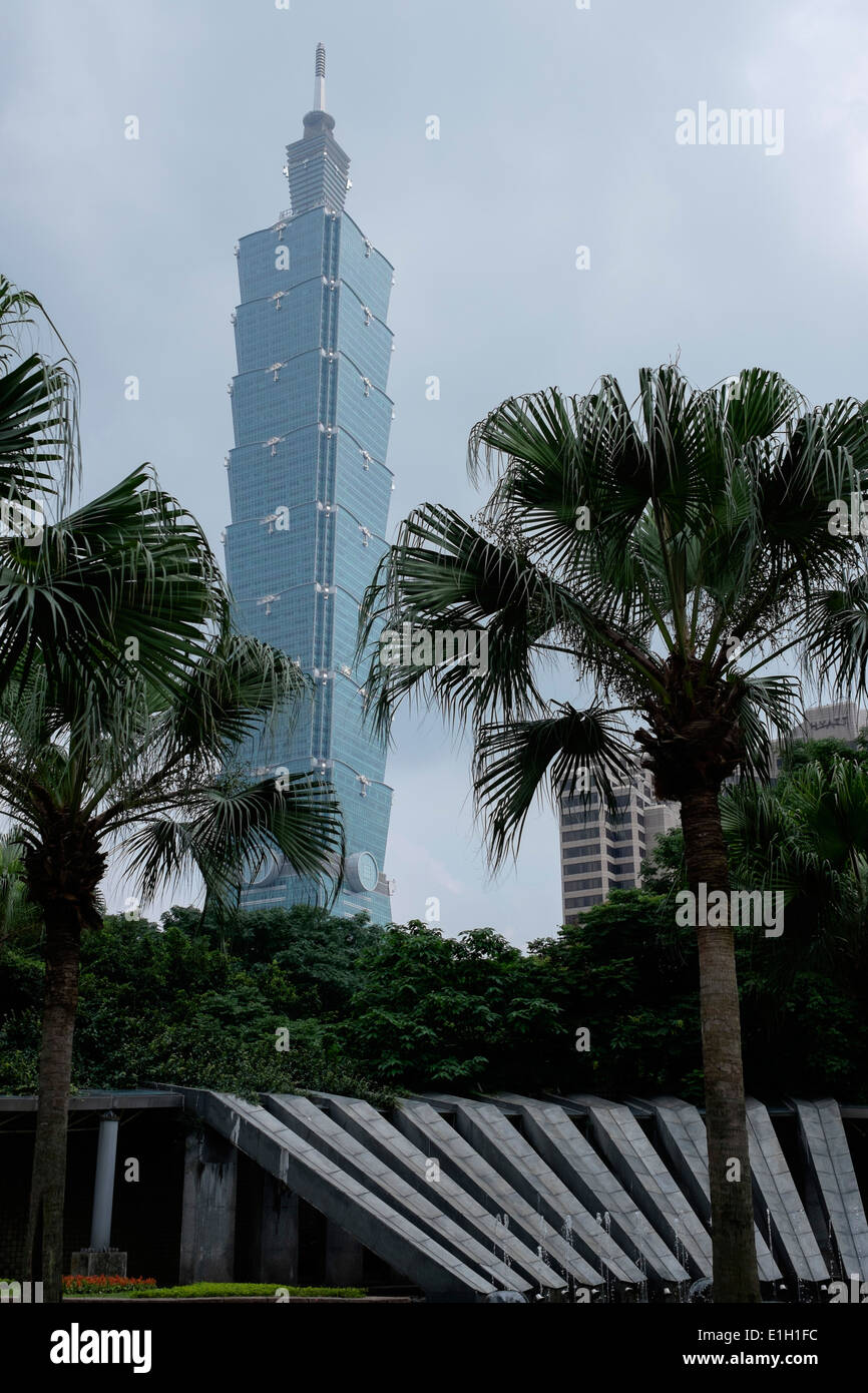 El edificio Taipei 101, Centro Financiero Mundial, Taipei, Taiwán. Foto de stock