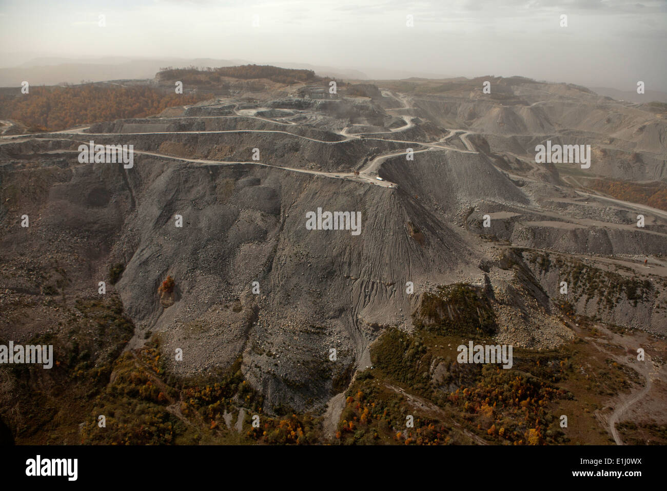 Paisaje con aplanada cima de la minería del carbón, extracción de los Apalaches, Wise County, Virginia, EE.UU. visión Foto de stock