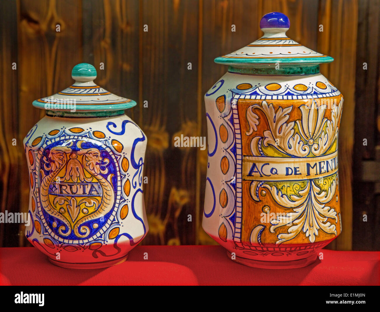 Bolonia - Detalle de cerámica para ingredientes Foto de stock