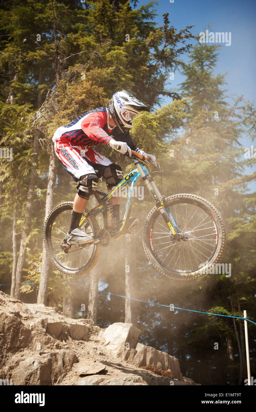 Bike corredores en el Whistler Bike Park. Whistler BC, Canadá Foto de stock