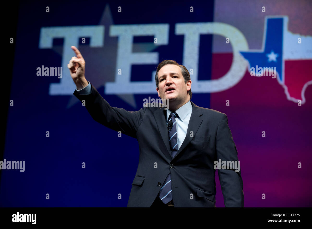 Senador estadounidense de Texas, Ted Cruz da discurso en la Convención Republicana de Texas en Fort Worth, Texas Foto de stock