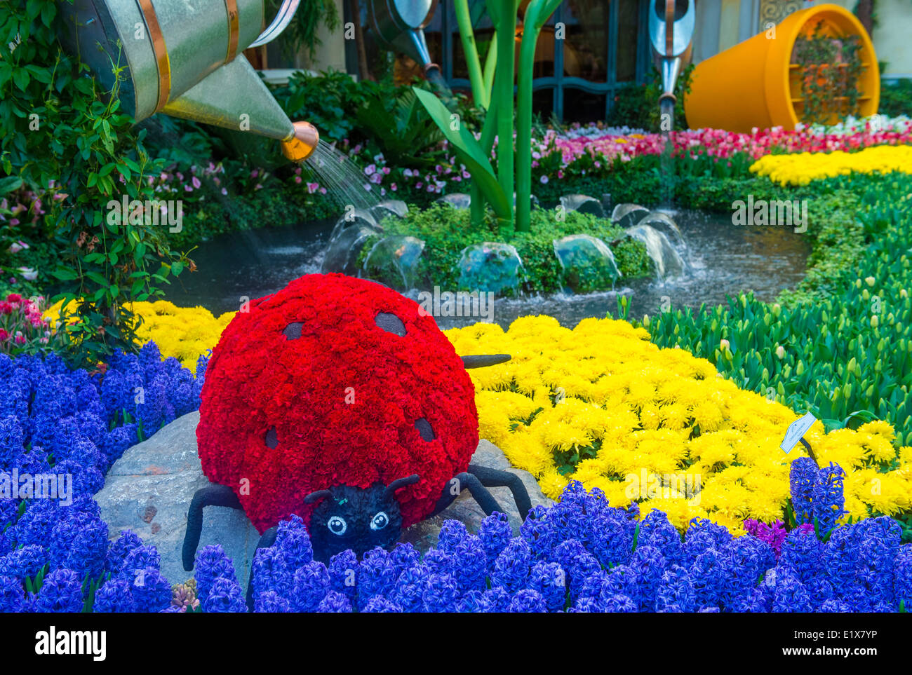 Temporada de primavera en el Hotel Bellagio Conservatory & Botanical Gardens en Las Vegas Foto de stock