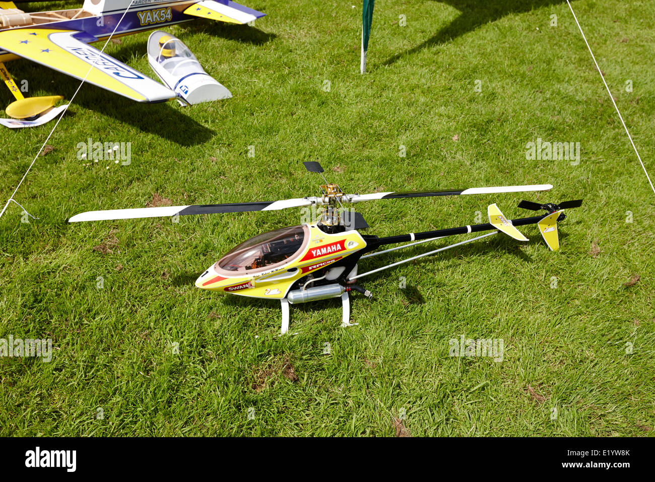 Helicóptero controlado por radio al avión modelo mostrar Bangor, Irlanda del Norte Foto de stock